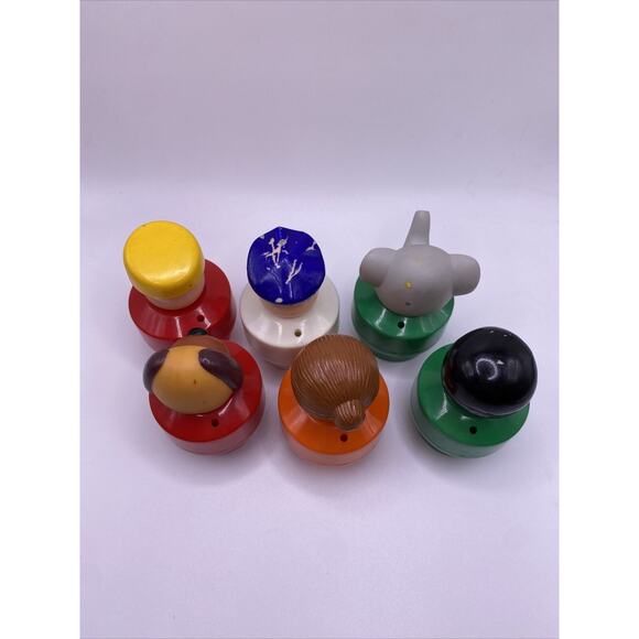 Vintage 1990 Fisher Price Chunky Little People set of 6 (4 People, 2 Animals) - Picture 4 of 6